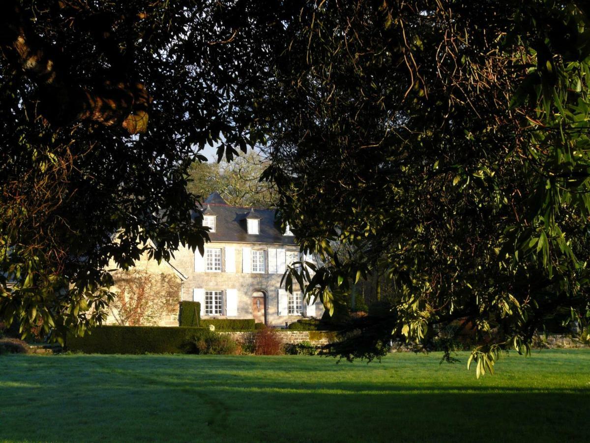 坎佩尔Manoir Tregont Mab住宿加早餐旅馆 外观 照片